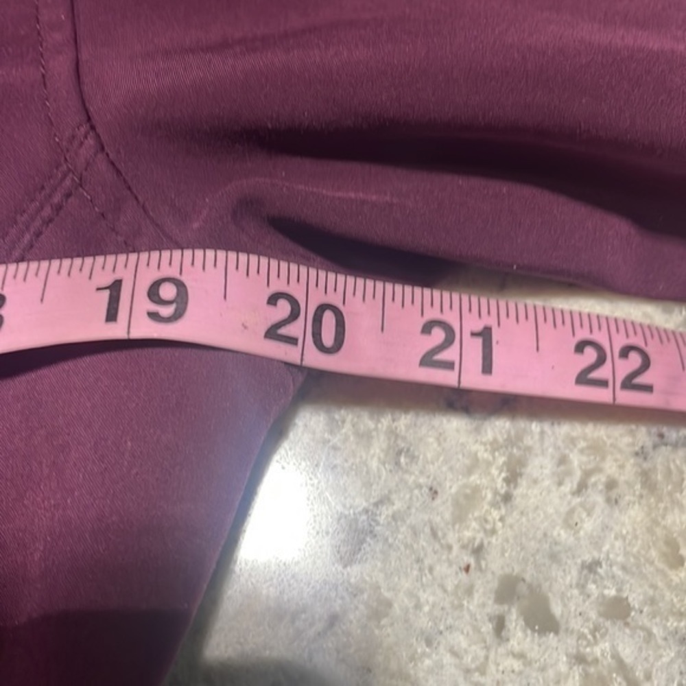 Mountain Hardware jacket women's Medium wine colored - Picture 8 of 9
